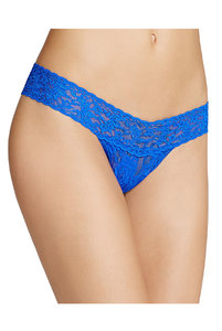 4911P Стринги Signature Lace